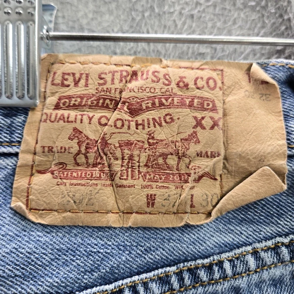 Levi's 501 Men Jeans 32X30 Light Blue Denim Straight Leg Y2K Button Fly READ